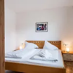 Appartementanlage Thermenblick In & Out Apartment Bad Kleinkirchheim