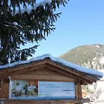 Appartementanlage Thermenblick In & Out Bad Kleinkirchheim