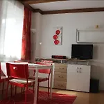 Appartementanlage Thermenblick In & Out Apartment Bad Kleinkirchheim