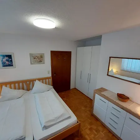 Appartementanlage Thermenblick In & Out Бад Кляйнкирххайм
