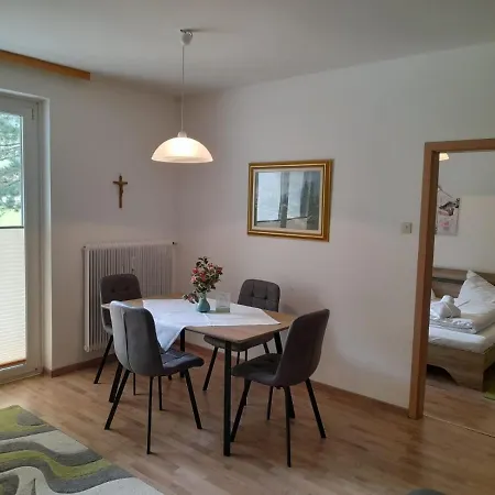 Appartementanlage Thermenblick In & Out Apartmán *