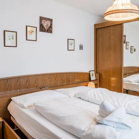 Appartementanlage Thermenblick In & Out Апартаменты Бад Кляйнкирххайм