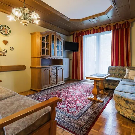 Appartementanlage Thermenblick In & Out