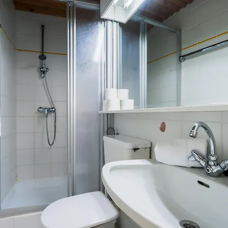Appartementanlage Thermenblick In & Out Бад Кляйнкирххайм