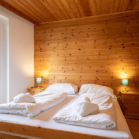 Appartementanlage Thermenblick In & Out * Бад Кляйнкирххайм