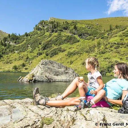 Appartementanlage Thermenblick In & Out Bad Kleinkirchheim