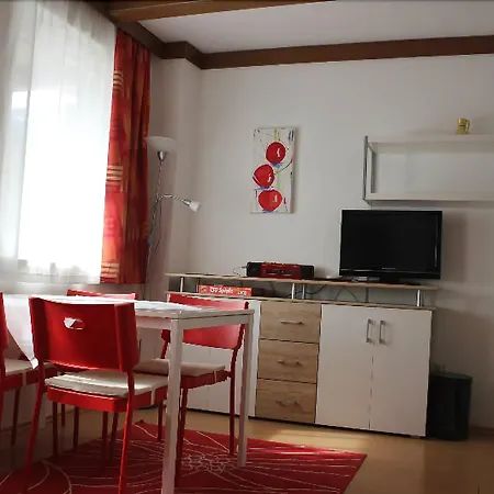 Appartementanlage Thermenblick In & Out Апартаменты Бад Кляйнкирххайм