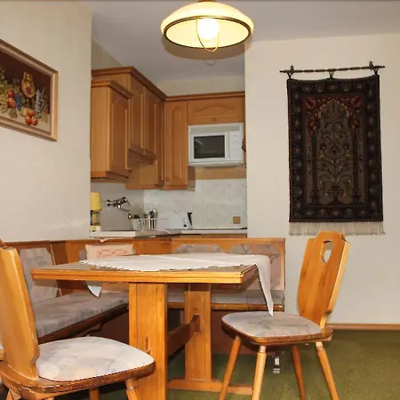 Appartementanlage Thermenblick In & Out Apartment *