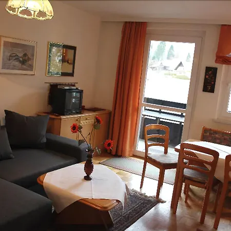 Апартаменты Appartementanlage Thermenblick In & Out Бад Кляйнкирххайм