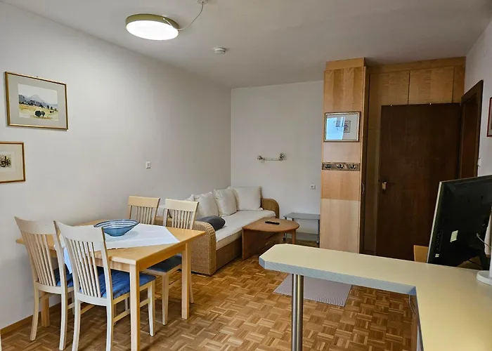 Appartementanlage Thermenblick In & Out דירה באד קליניקירשהיים